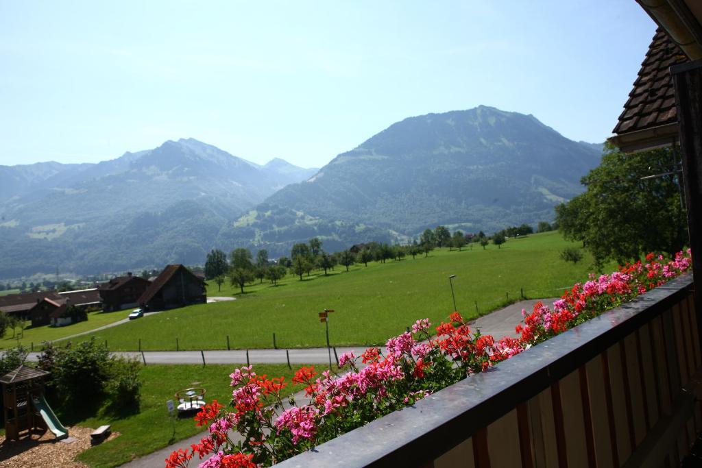 Landgasthof Grossteil Giswil Zimmer foto